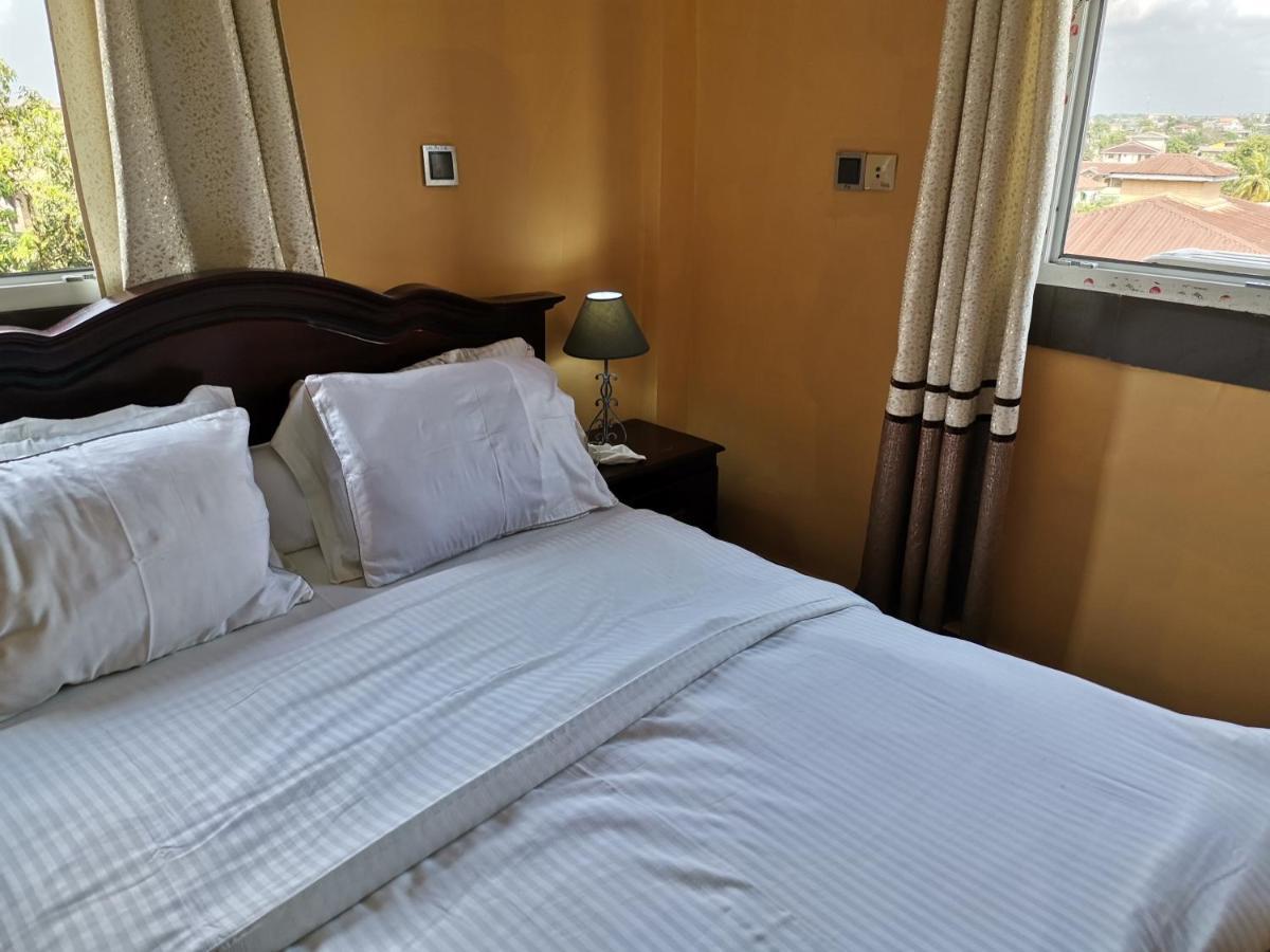 Residence Hoteliere Mb-202 C Douala Exterior photo