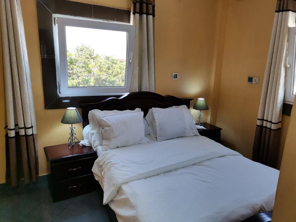 Residence Hoteliere Mb-202 C Douala Exterior photo