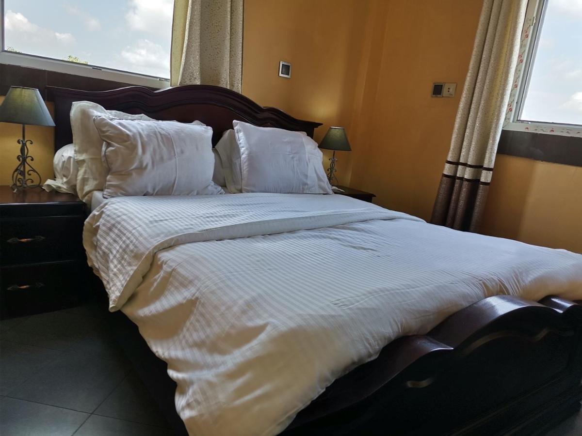Residence Hoteliere Mb-202 C Douala Exterior photo