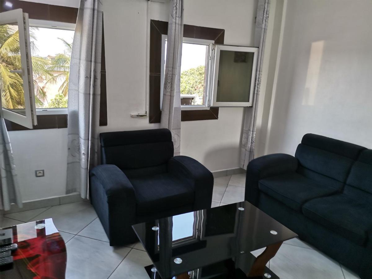 Residence Hoteliere Mb-202 C Douala Exterior photo