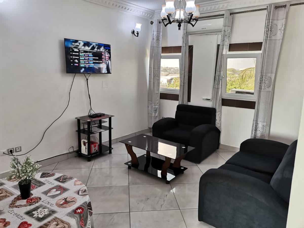 Residence Hoteliere Mb-202 C Douala Exterior photo