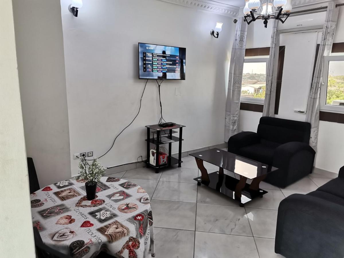 Residence Hoteliere Mb-202 C Douala Exterior photo
