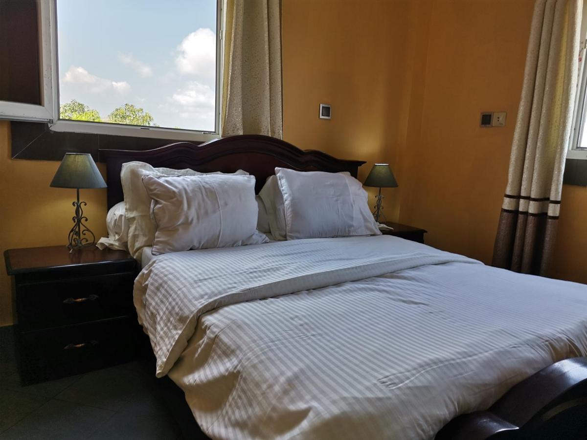 Residence Hoteliere Mb-202 C Douala Exterior photo